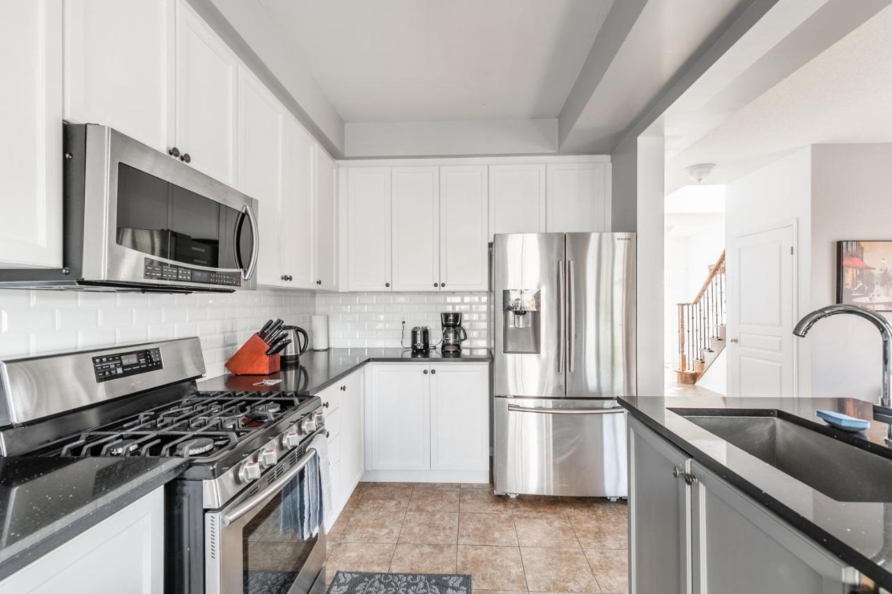 3Br 2Ba Townhomes With Hot Tub & Bbq By Globalstay Hamilton Exterior photo